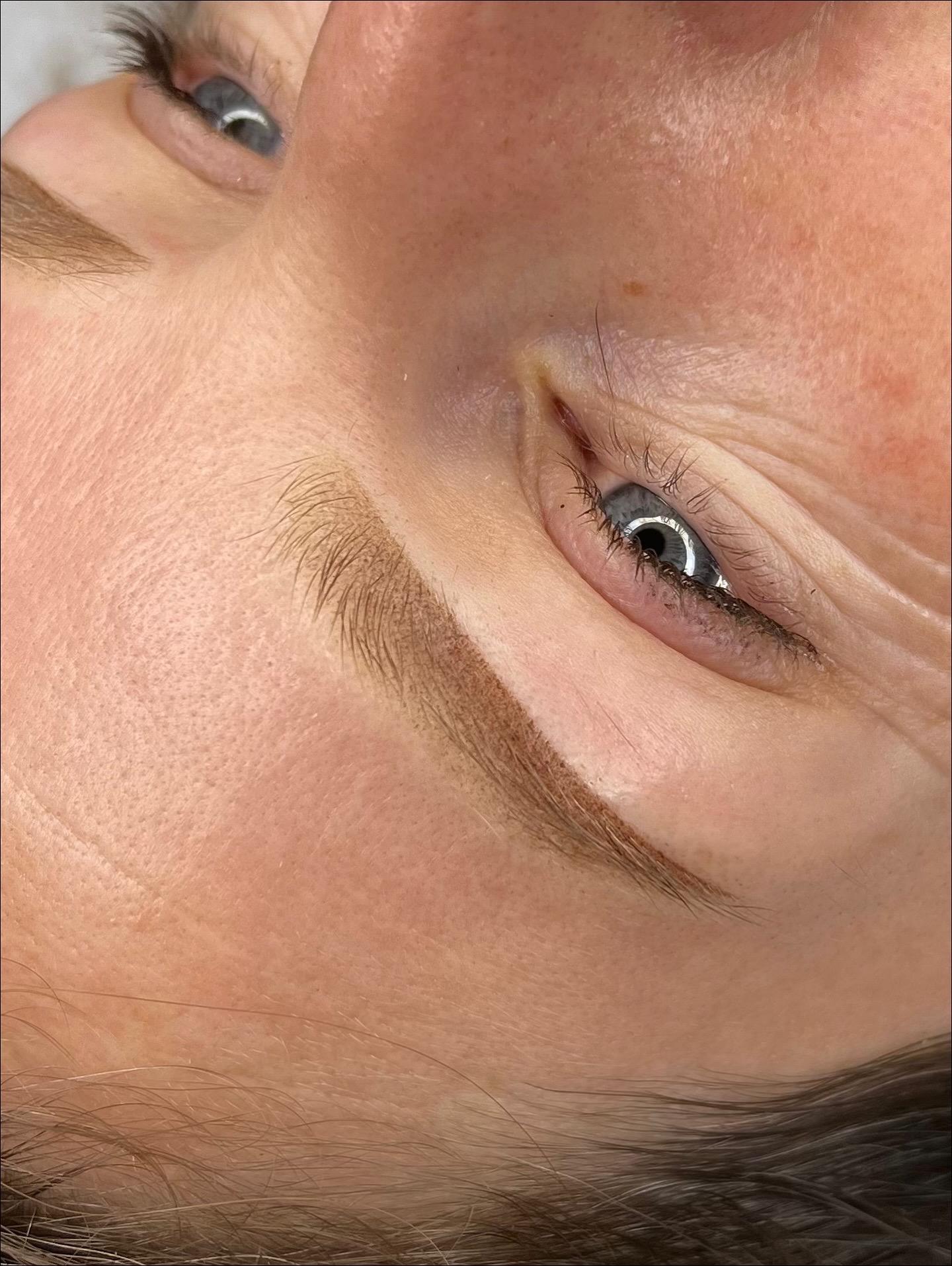 Powderbrows direct na de behandeling