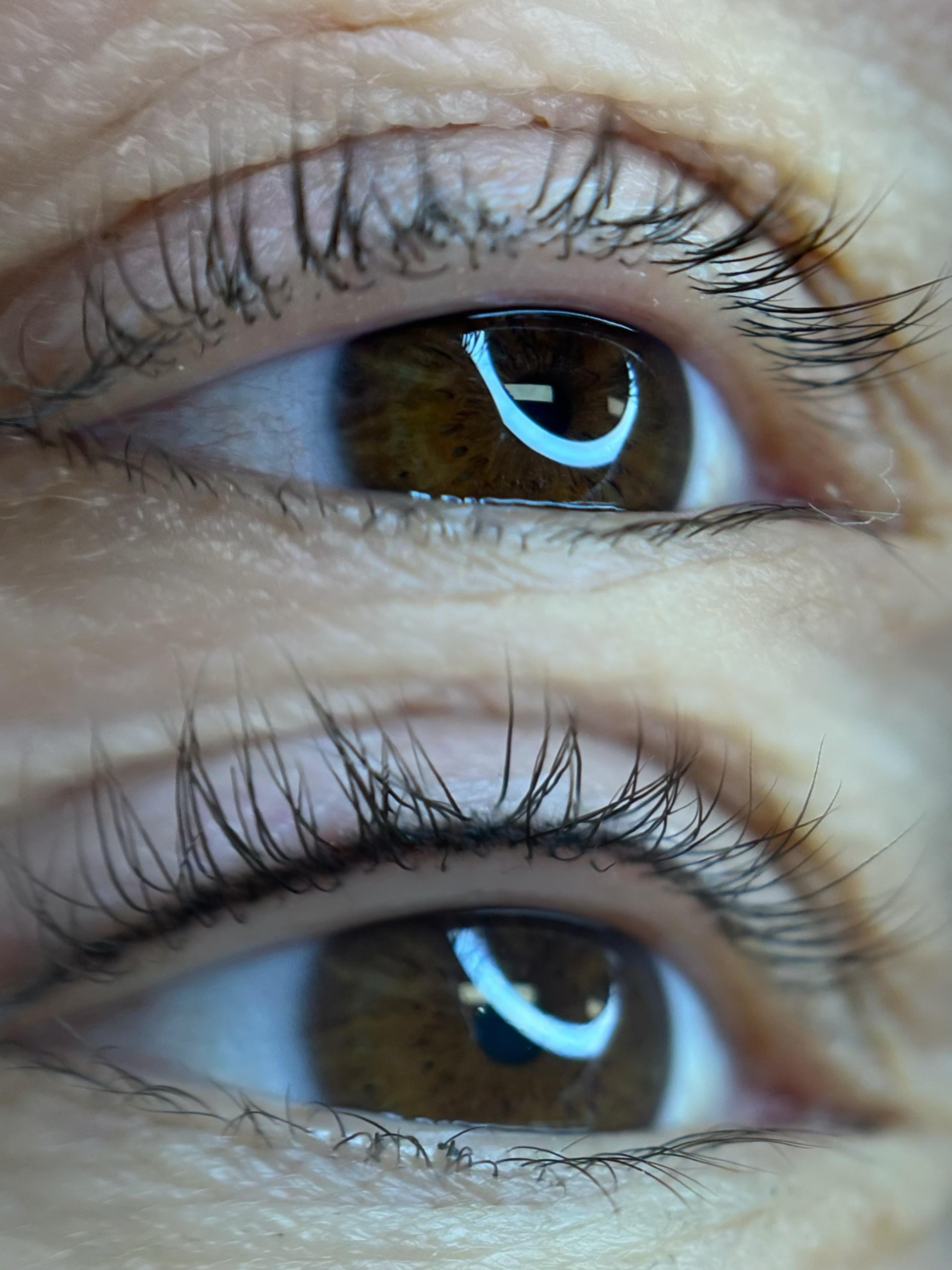 Deepliner boven, voor en direct na de behandeling